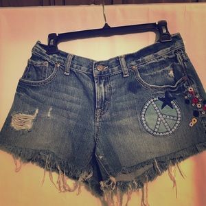 VS PINK denim shorts w patches